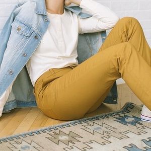 NWT Tradlands Transit Chino Peru - Size 6